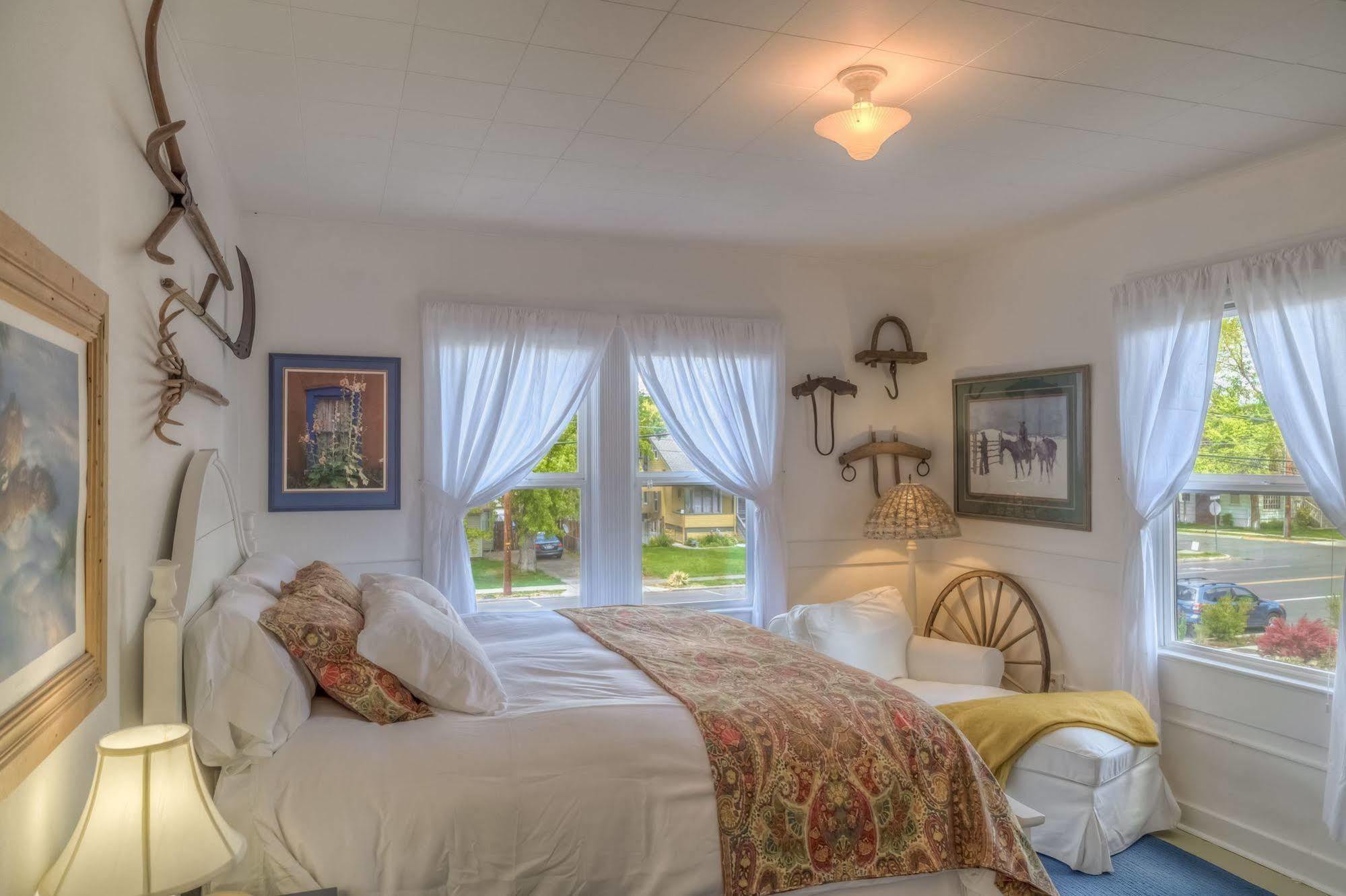 Crooked River Inn ไพรน์วิลล์ ภายนอก รูปภาพ